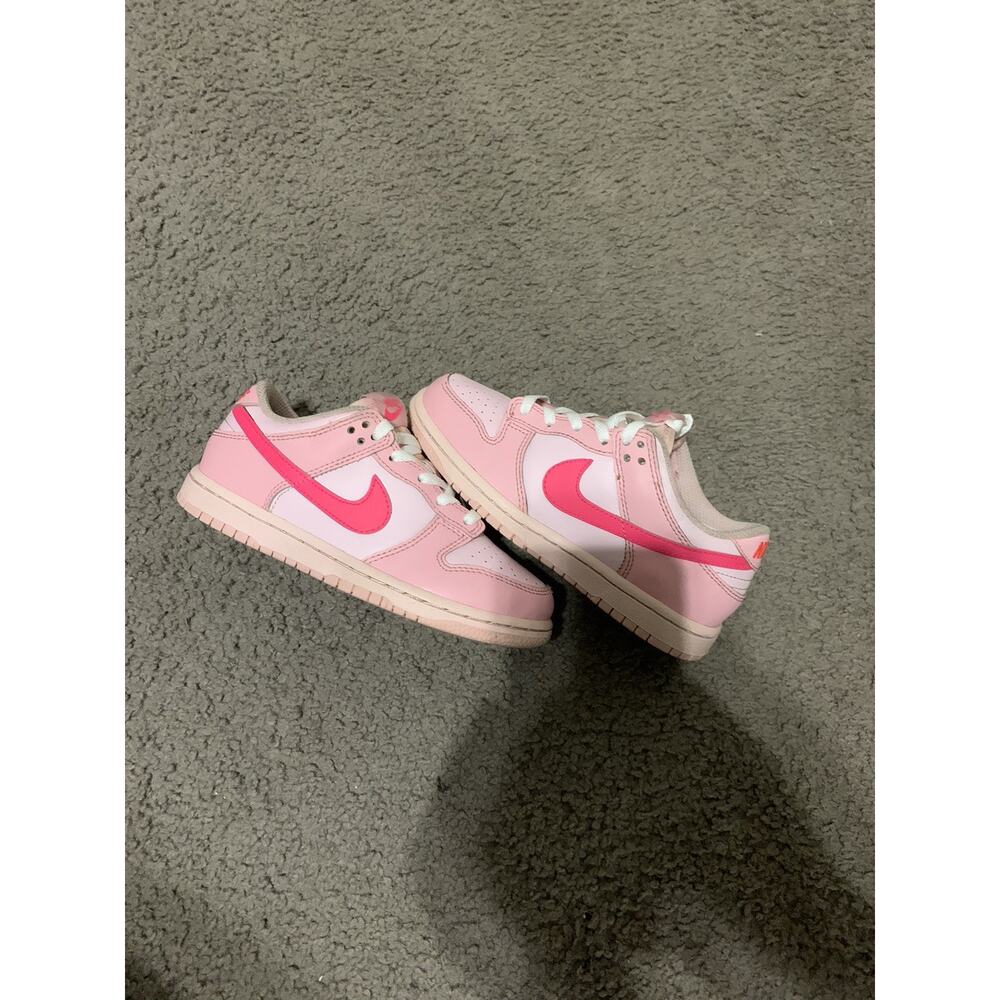 Size 13c-Nike Dunk Low "Triple Pink" PS Kids Athletic Sneakers DH9756-600 - Picture 2 of 7